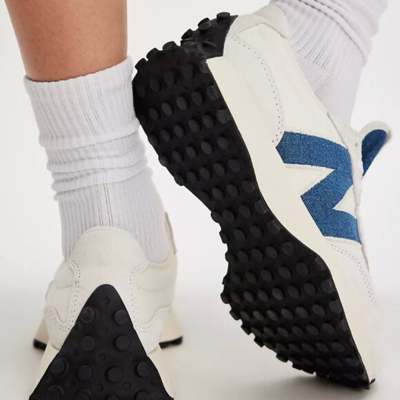 New Balance 327 Casual Womens Sneakers Shoes White Canvas Blue ~ various sizes ~ - Picture 3 of 14